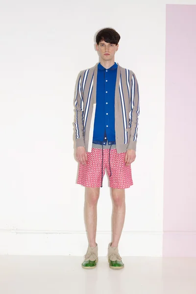 Look 4